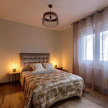 Appartamento Vivienda Turistica De Diseno Elegante Bilbao Esterno foto