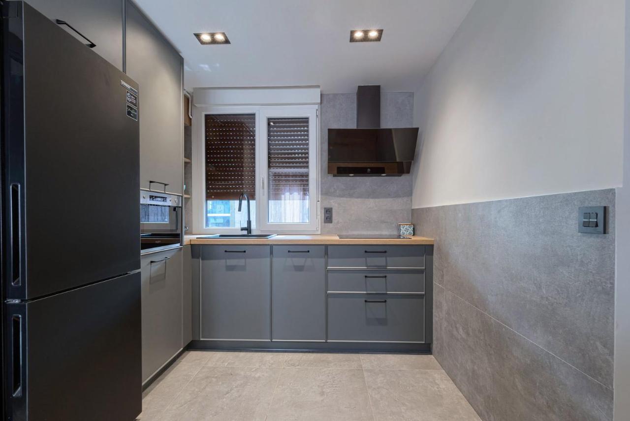 Appartamento Vivienda Turistica De Diseno Elegante Bilbao Esterno foto