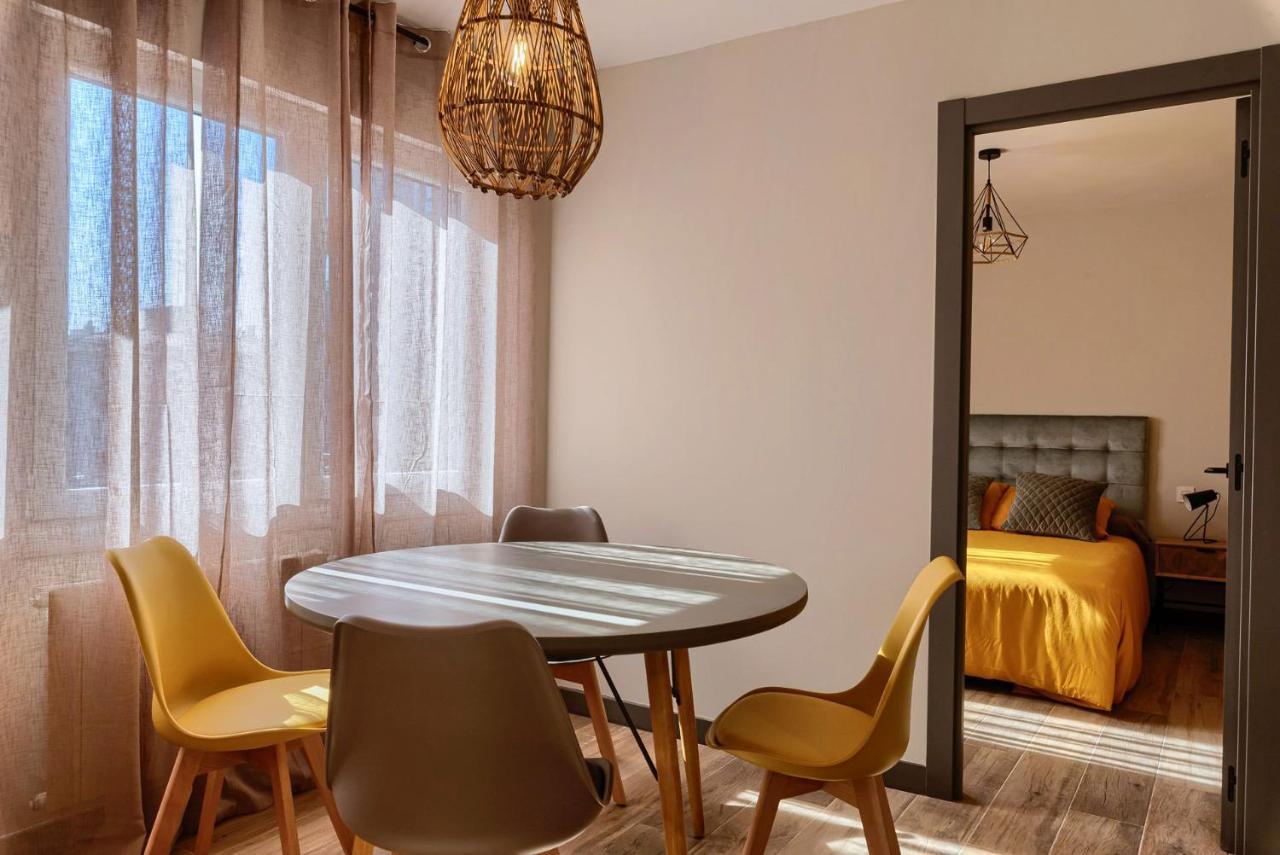 Appartamento Vivienda Turistica De Diseno Elegante Bilbao Esterno foto