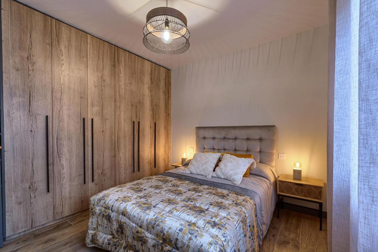 Appartamento Vivienda Turistica De Diseno Elegante Bilbao Esterno foto